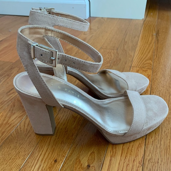 SARAFINE PLATFORM SANDAL Brand New - Picture 2 of 5